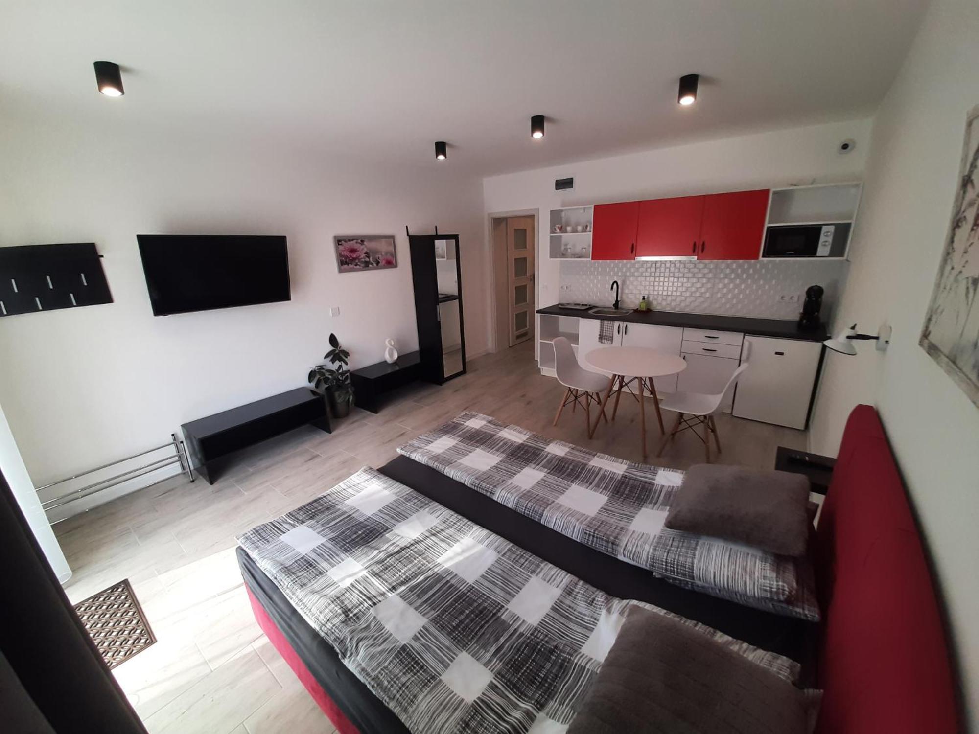 Ancsi Apartmanhaz Balatonlelle Extérieur photo