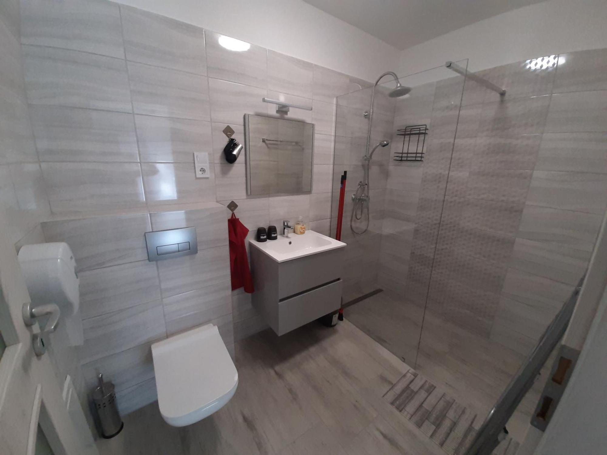 Ancsi Apartmanhaz Balatonlelle Extérieur photo
