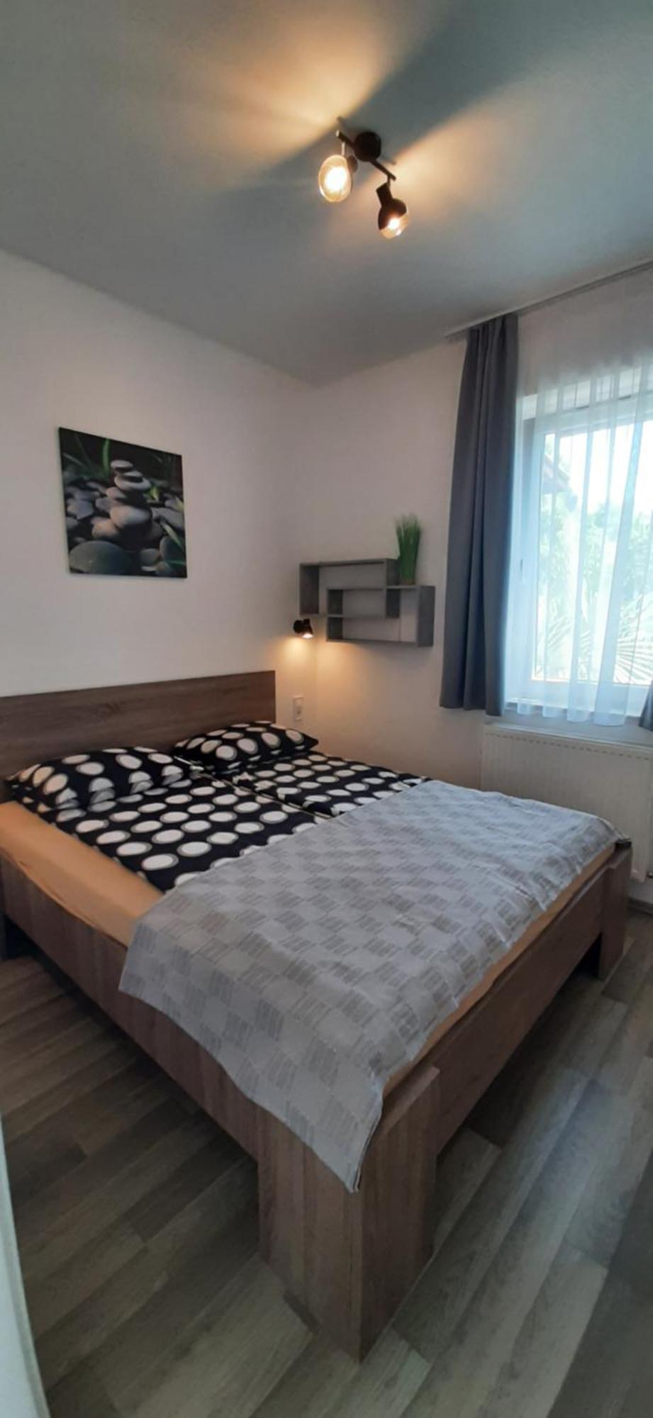 Ancsi Apartmanhaz Balatonlelle Extérieur photo