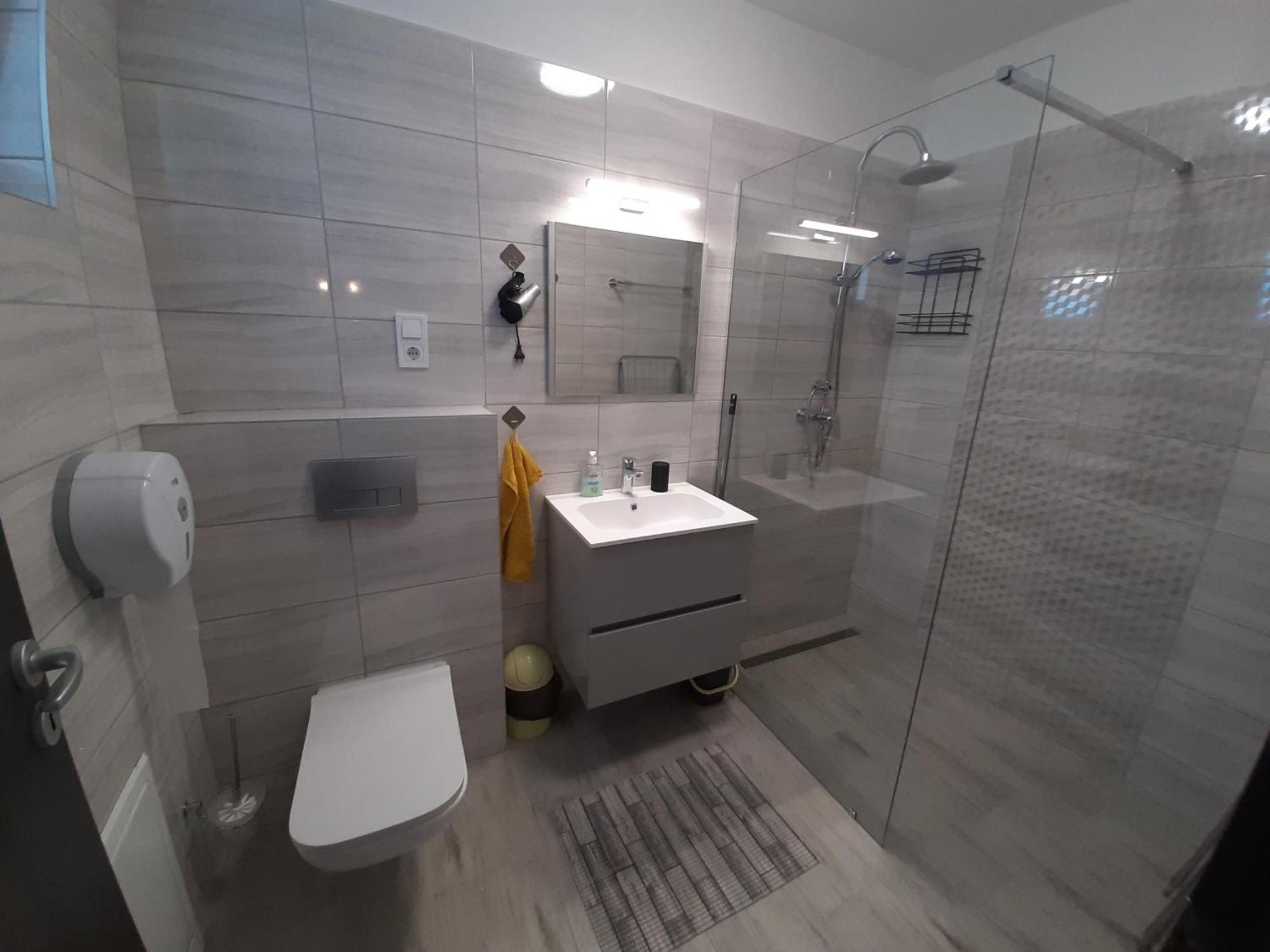 Ancsi Apartmanhaz Balatonlelle Extérieur photo