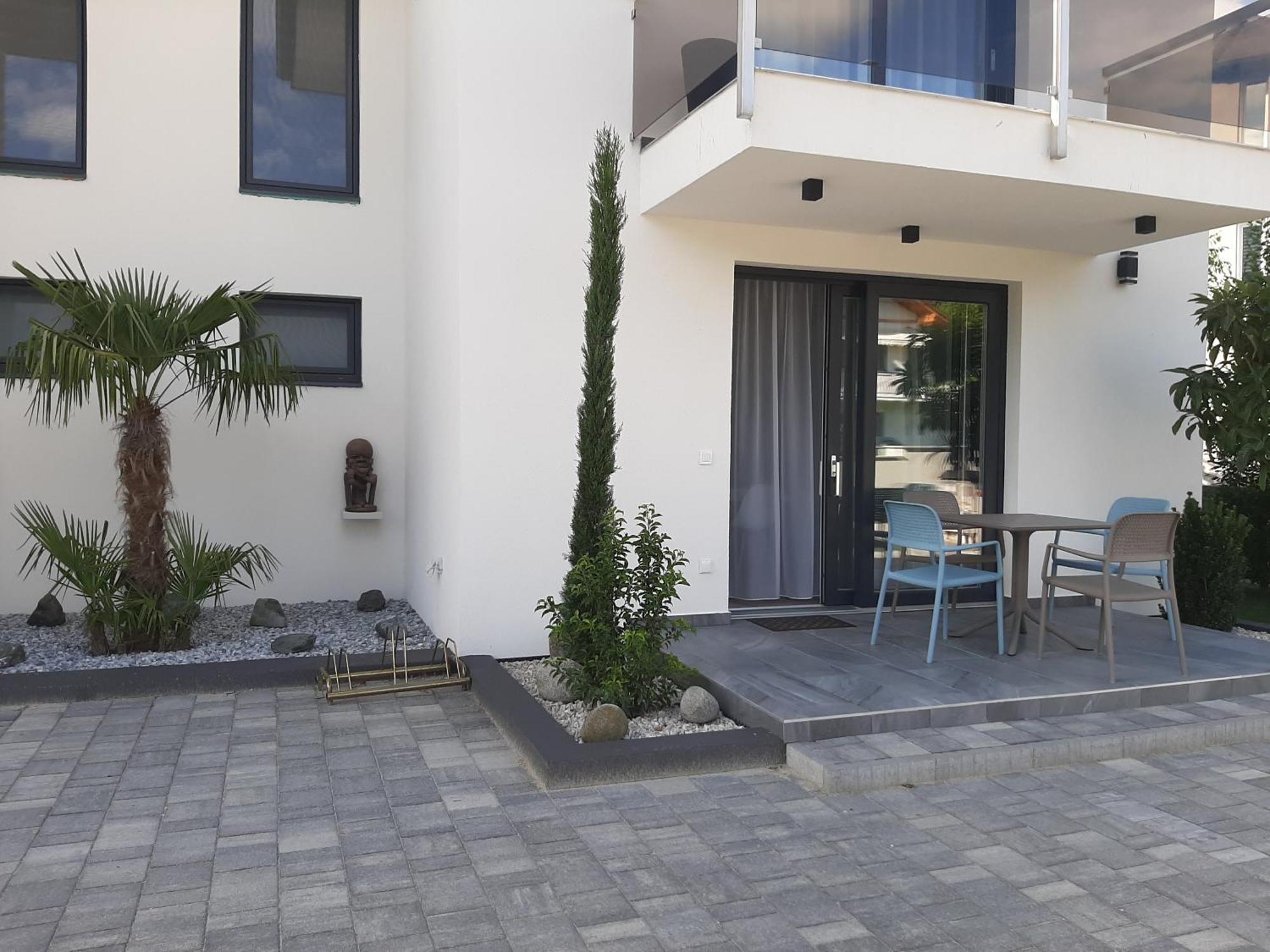 Ancsi Apartmanhaz Balatonlelle Extérieur photo